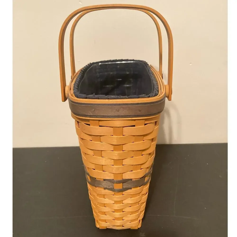Longaberger Woven Basket Collectors Club 2000 Charter Membership w/ liner 9.75